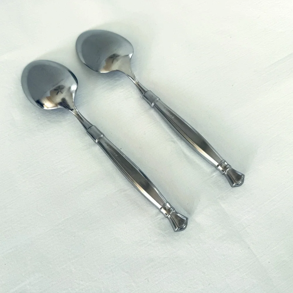 2X Oneida (Cube) Heirloom Act II Act 2 Satin Stainless Tablespoons Serving Spoon